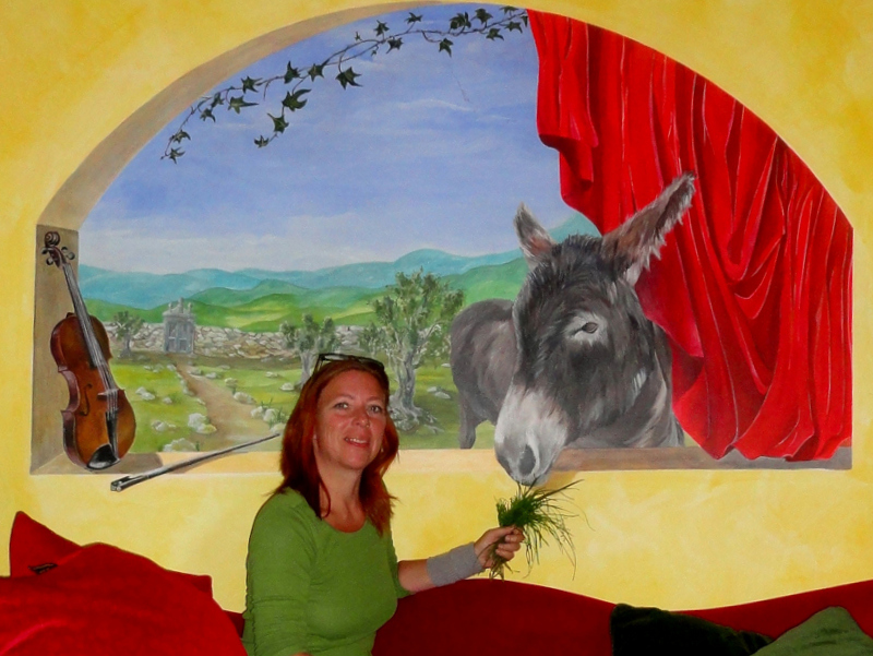 Künstlerin Antje an der Spree